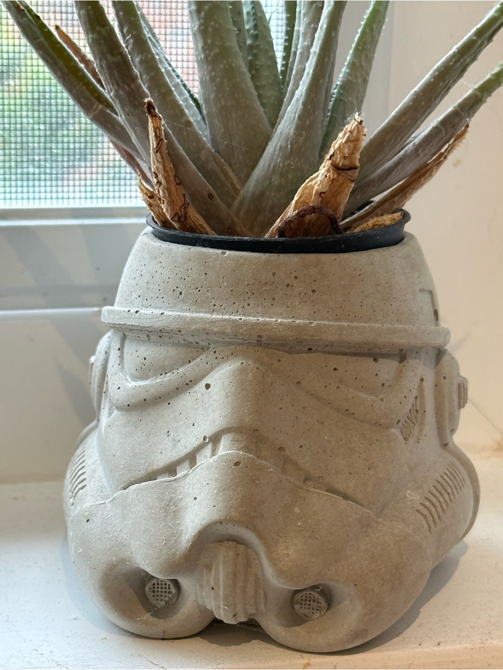Stormtrooper Helmet Planter - Light Gray Concrete